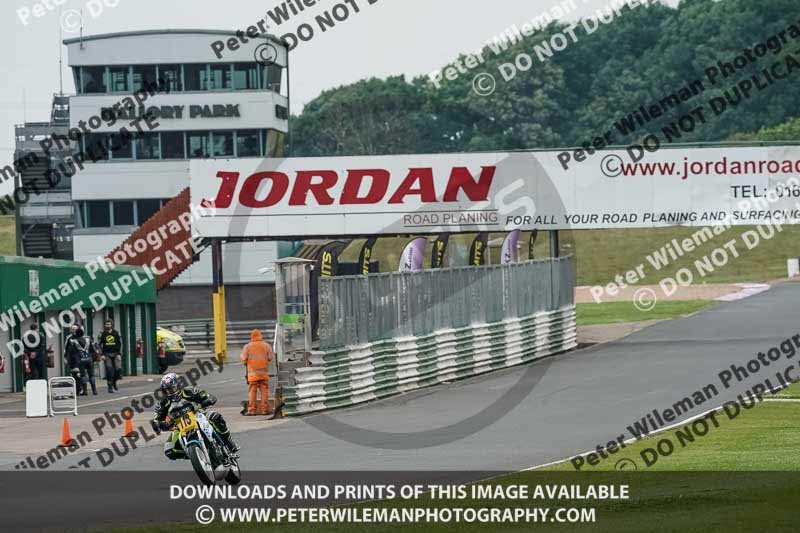 enduro digital images;event digital images;eventdigitalimages;mallory park;mallory park photographs;mallory park trackday;mallory park trackday photographs;no limits trackdays;peter wileman photography;racing digital images;trackday digital images;trackday photos